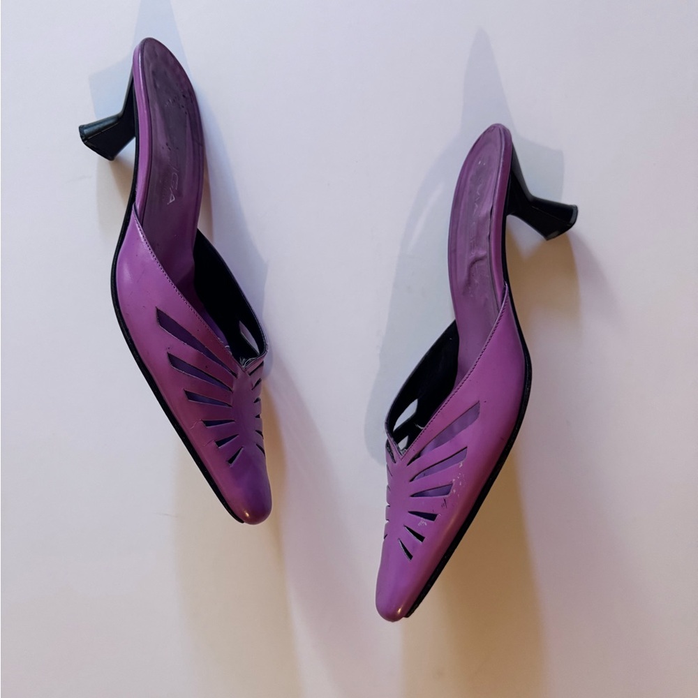 Vintage Via Spiga Mules in Size 7 Made in Italy in EUC